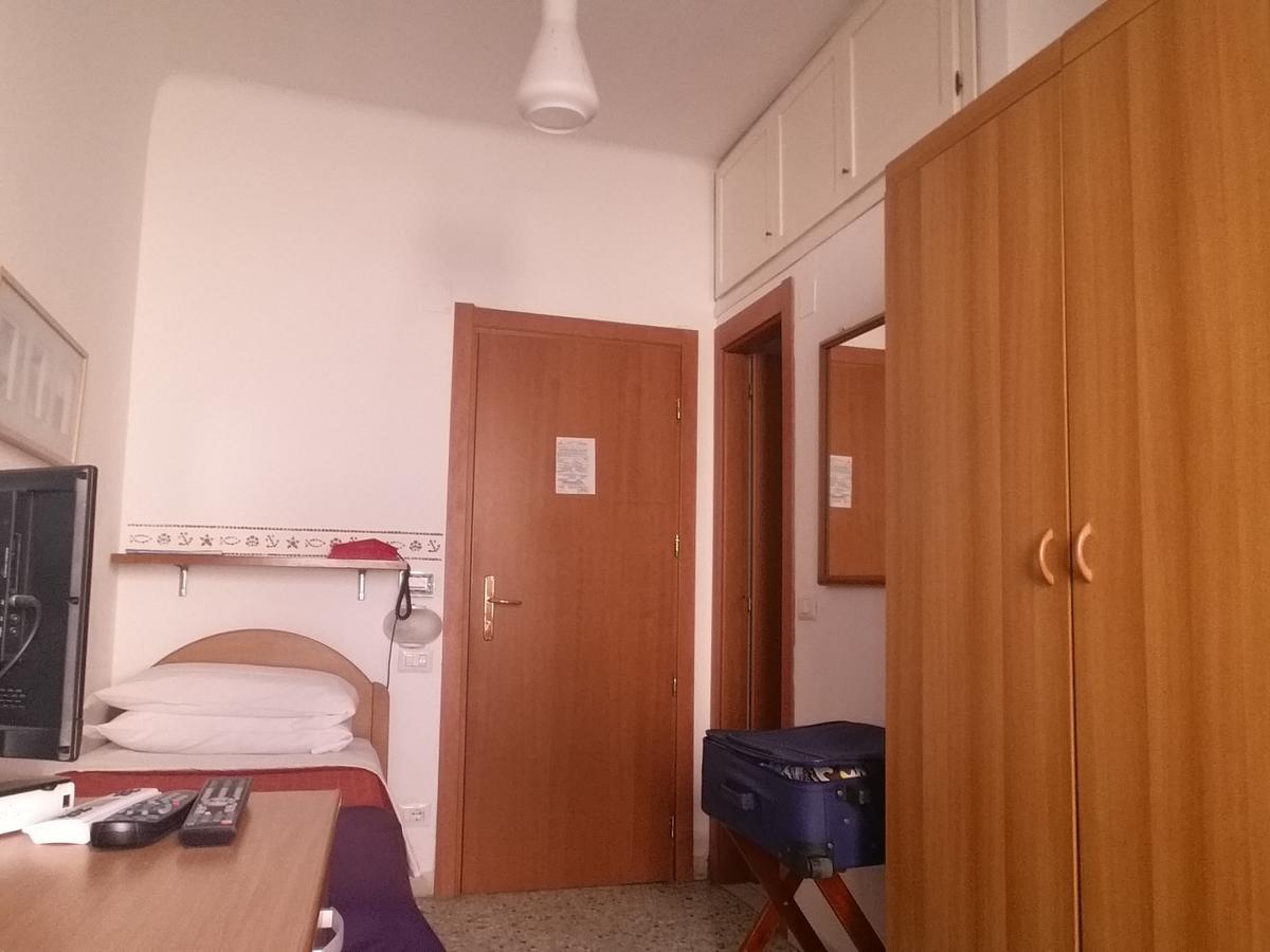 Albergo Nettuno Lerici Zimmer foto